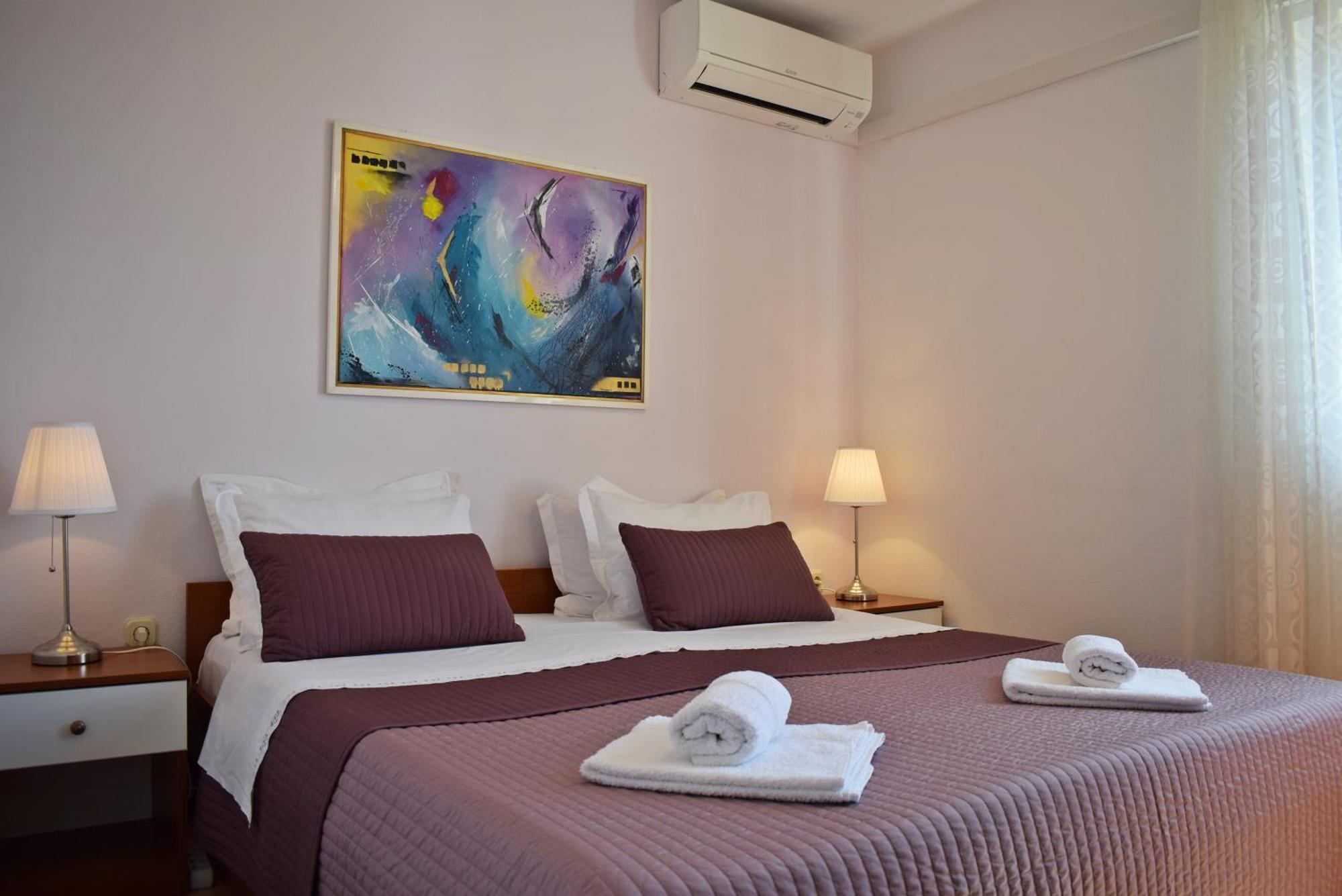 Lina Vrankovic Apartments Hvar Town Eksteriør billede