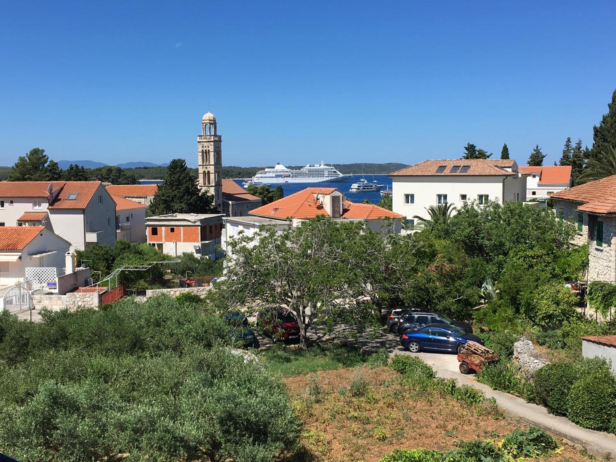 Lina Vrankovic Apartments Hvar Town Eksteriør billede